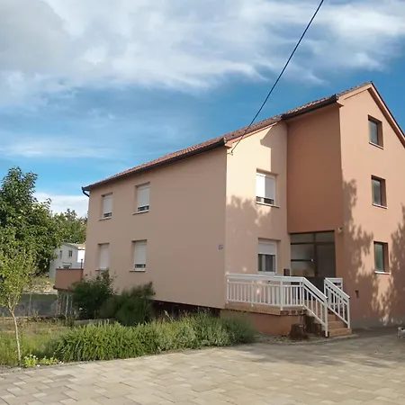 Apartment Iva Giulia *