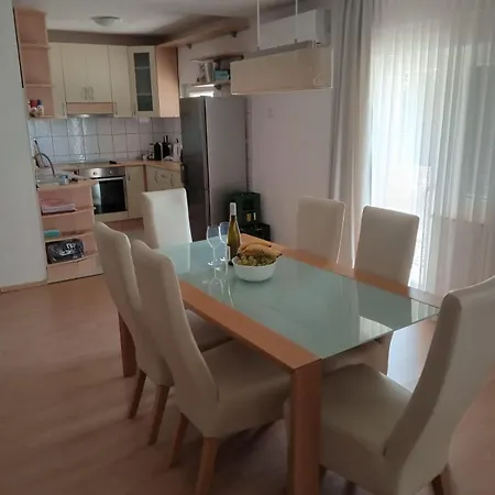 Apartment Iva Giulia *