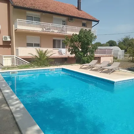 Apartment Iva Giulia *